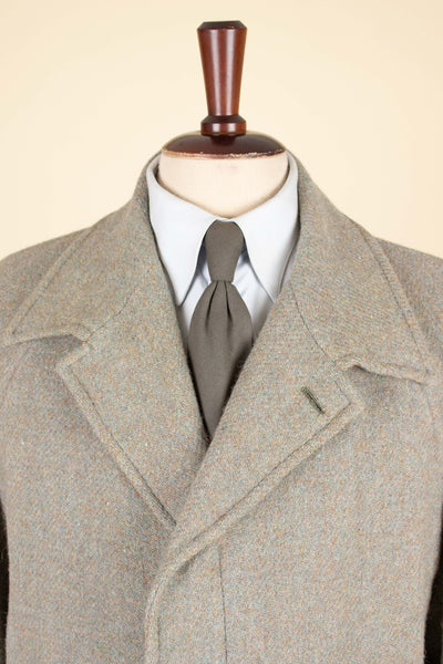BRITISH 1940S/1950S GREEN-GREY HARRIS TWEED OVERCOAT BY TRENT. SIZE CA EU 46