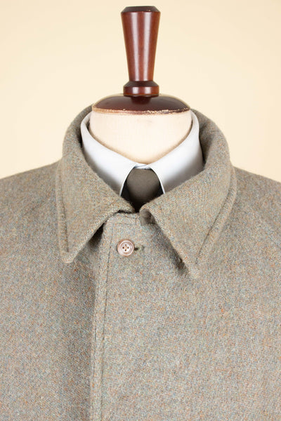 BRITISH 1940S/1950S GREEN-GREY HARRIS TWEED OVERCOAT BY TRENT. SIZE CA EU 46