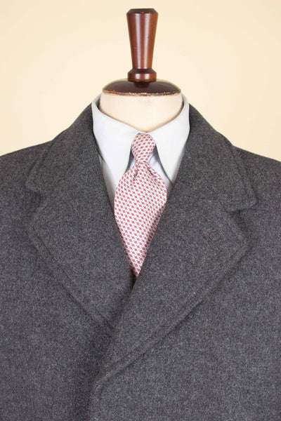 SWEDISH 1940S GREY RAGLAN OVERCOAT BY DRESS. SIZE CA EU 46