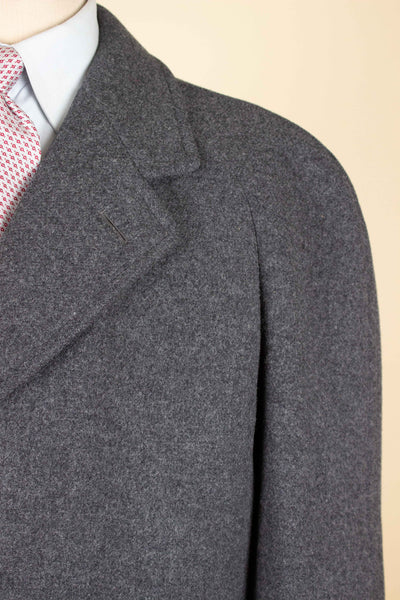 SWEDISH 1940S GREY RAGLAN OVERCOAT BY DRESS. SIZE CA EU 46