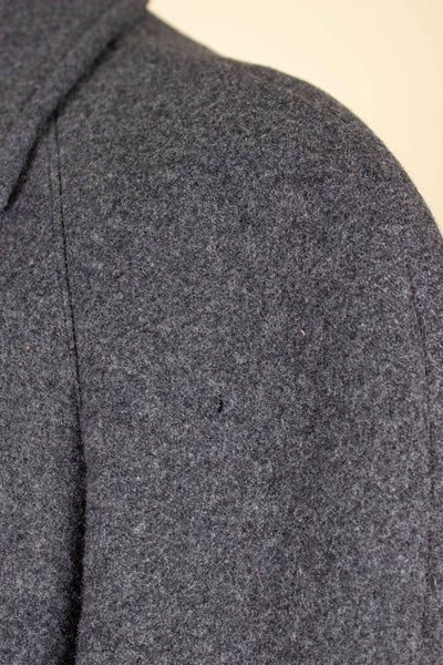 SWEDISH 1940S GREY RAGLAN OVERCOAT BY DRESS. SIZE CA EU 46