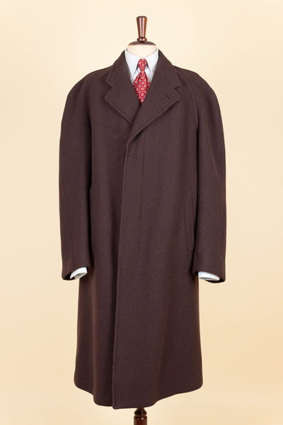 SWEDISH 1940S CHOCOLATE BROWN RAGLAN COAT BY KABOM. SIZE CA EU 54