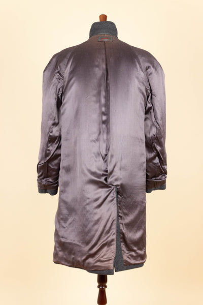 SWEDISH 1940S GREY RAGLAN OVERCOAT BY DRESS. SIZE CA EU 46