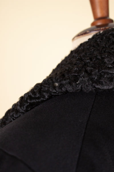 1920S/1930S BLACK DOUBLE BREASTED PERSIAN COLLAR OVERCOAT BY MOLIN & MÖCKLIN. SIZE CA EU 46