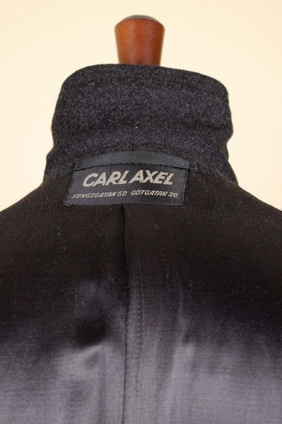 SWEDISH 1940S/1950S DARK GREY DOUBLE BREASTED OVERCOAT BY CARL AXEL. SIZE CA EU 44-46