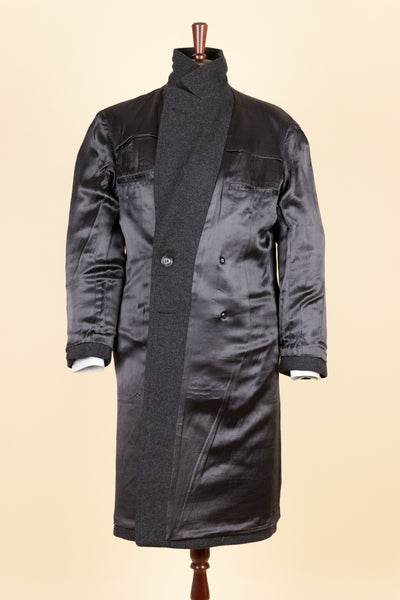 SWEDISH 1940S/1950S DARK GREY DOUBLE BREASTED OVERCOAT BY CARL AXEL. SIZE CA EU 44-46