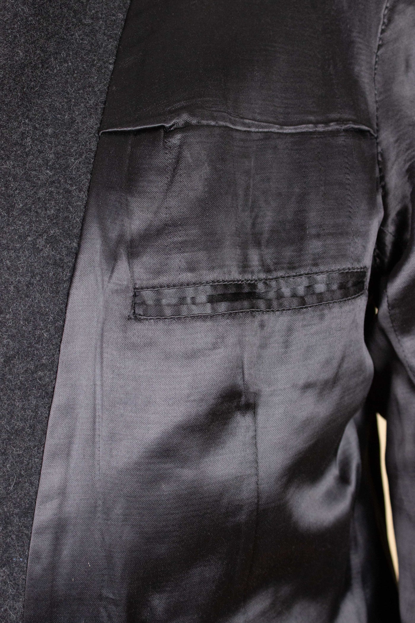 SWEDISH 1940S/1950S DARK GREY DOUBLE BREASTED OVERCOAT BY CARL AXEL. SIZE CA EU 44-46