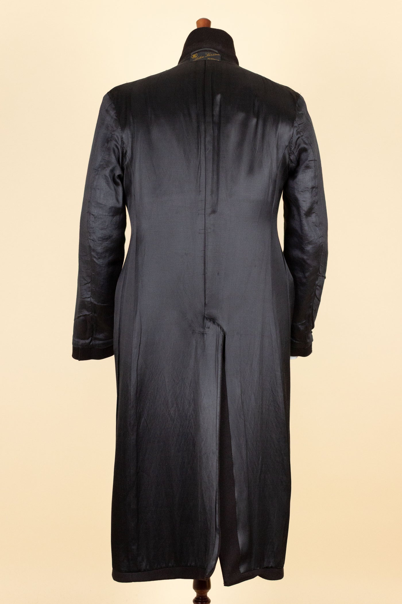 SWEDISH 1930S BLACK DOUBLE BREASTED OVERCOAT BY JOHN LARSSON. SIZE CA EU 46 LONG