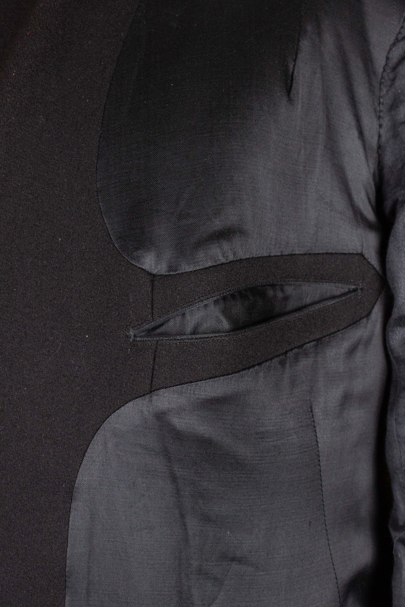 SWEDISH 1930S BLACK DOUBLE BREASTED OVERCOAT BY JOHN LARSSON. SIZE CA EU 46 LONG