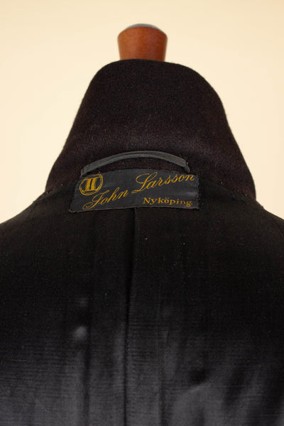 SWEDISH 1930S BLACK DOUBLE BREASTED OVERCOAT BY JOHN LARSSON. SIZE CA EU 46 LONG