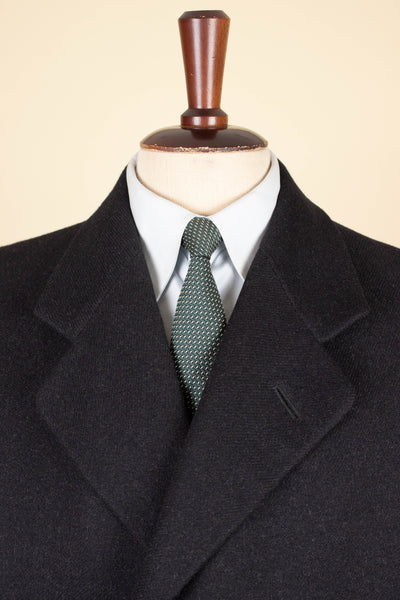 SWEDISH 1940S/1950S BLACK SINGLE BREASTED OVERCOAT. SIZE CA EU 46-48