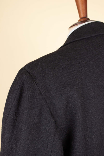 SWEDISH 1940S/1950S BLACK SINGLE BREASTED OVERCOAT. SIZE CA EU 46-48