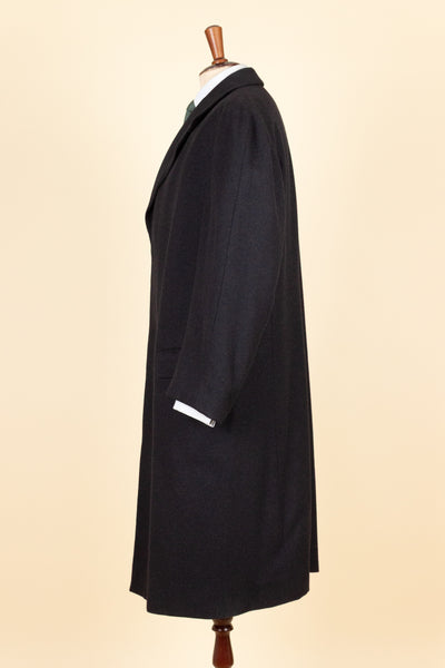 SWEDISH 1940S/1950S BLACK SINGLE BREASTED OVERCOAT. SIZE CA EU 46-48