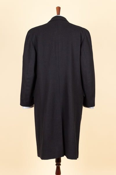 SWEDISH 1940S/1950S BLACK SINGLE BREASTED OVERCOAT. SIZE CA EU 46-48