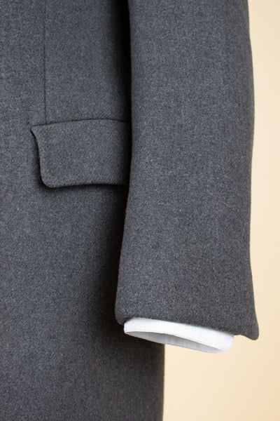 SWEDISH 1950S GREY DOUBLE BREASTED OVERCOAT BY TIGER. SIZE CA EU 46-48