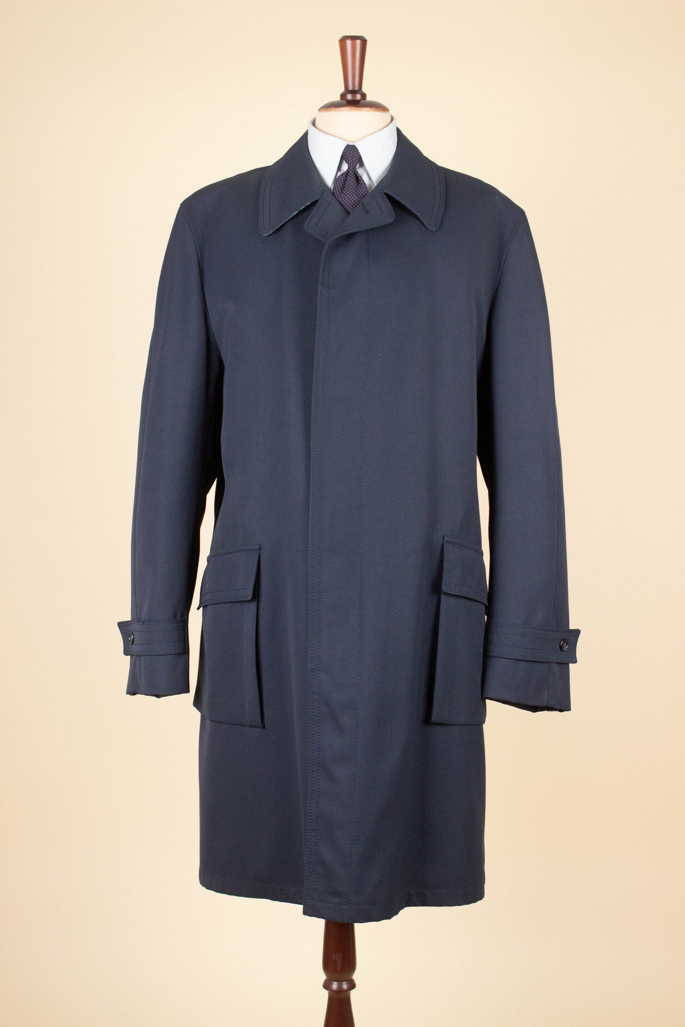 SWEDISH 1960S BLUE SINGLE BREASTED LIGHT WEIGHT COAT BY DRESS BOCAJ. SIZE CA EU 52