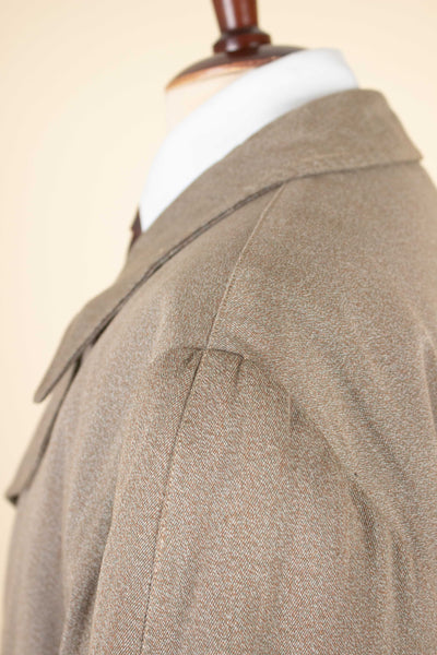 SWEDISH 1930S/1940S BEIGE TRENCH COAT BY VARGEN. SIZE CA EU 50 SHORT