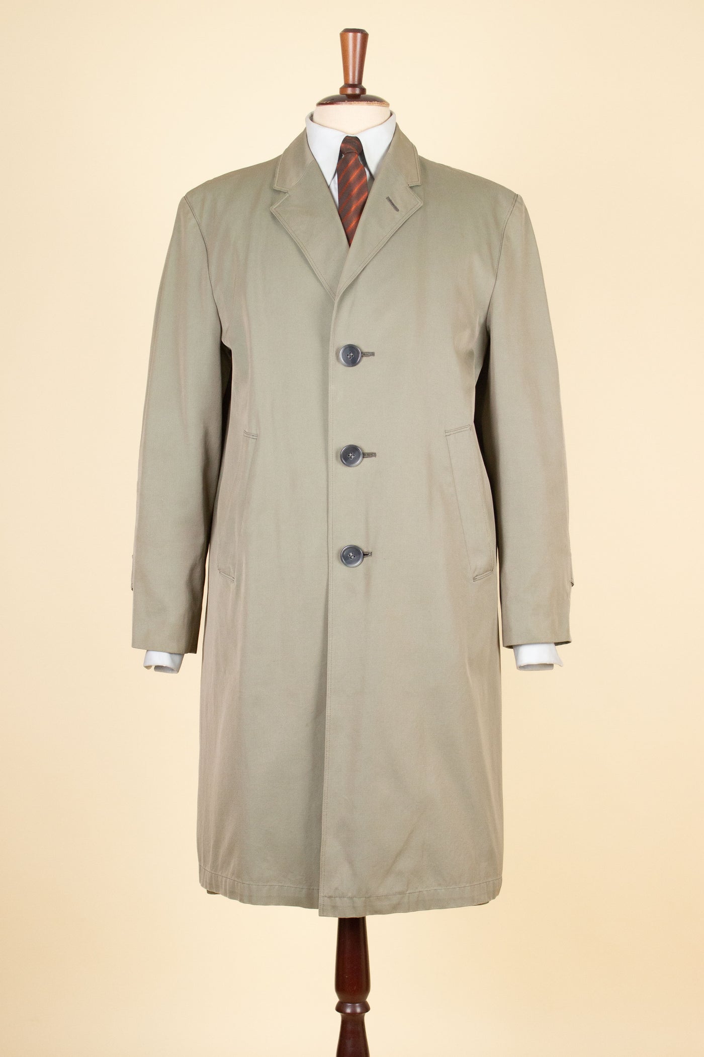 SWEDISH 1950S/1960S GREY-GREEN SINGLE BREASTED LIGHTWEIGHT COAT BY TIGER. SIZE CA EU 46
