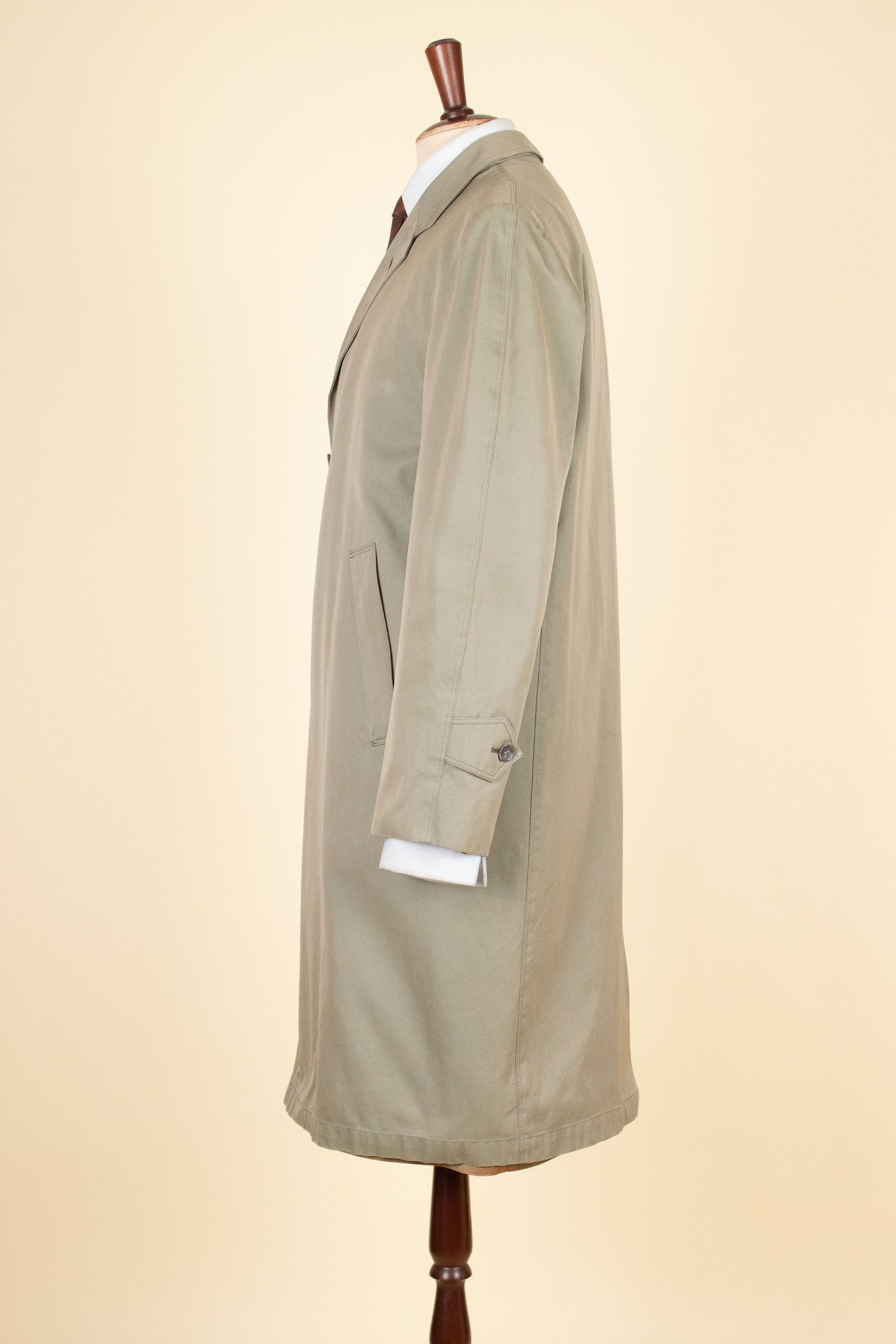 SWEDISH 1950S/1960S GREY-GREEN SINGLE BREASTED LIGHTWEIGHT COAT BY TIGER. SIZE CA EU 46