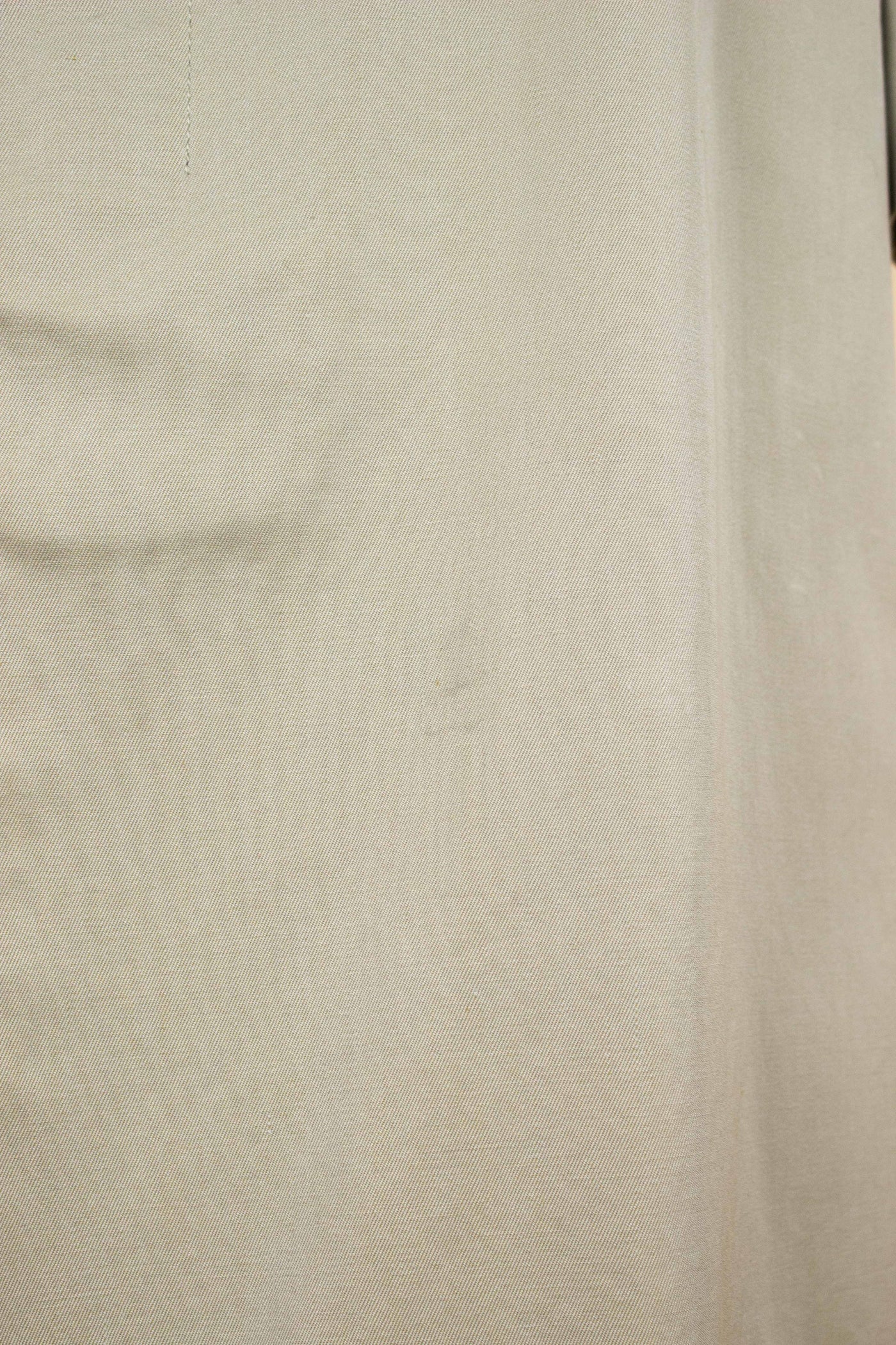 SWEDISH 1950S GREEN-BEIGE SINGLE BREASTED LIGHTWEIGHT RAGLAN OVERCOAT BY MELKA. SIZE CA EU 50