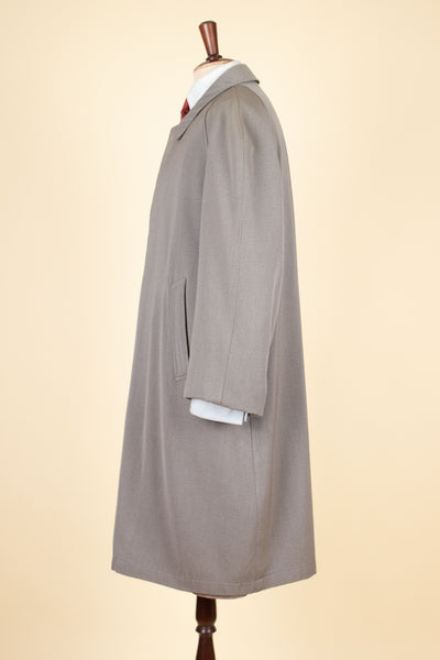 BRITISH 1940S/1950S BROWN-GREY LIGHTWEIGHT RAGLAN COAT. SIZE CA EU 50