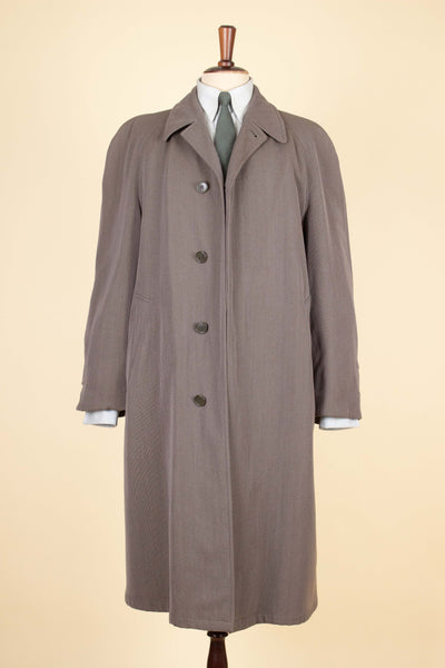 SWEDISH 1930S BROWN-GREY LIGHTWEIGHT SINGLE BREASTED RAGLAN COAT BY RÖDA PANTERN. SIZE CA EU 50
