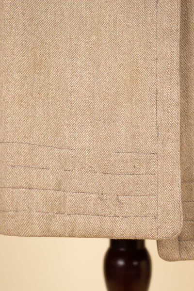 SWEDISH 1910S/1920S LIGHT BROWN LIGHTWEIGHT SINGLE BREASTED OVERCOAT. SIZE CA EU 48