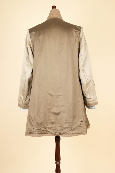 SWEDISH 1910S/1920S LIGHT BROWN LIGHTWEIGHT SINGLE BREASTED OVERCOAT. SIZE CA EU 48