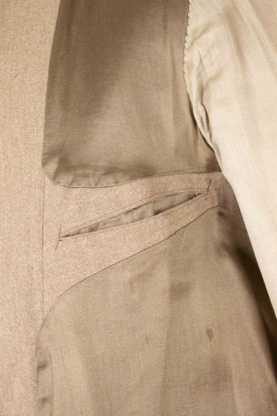SWEDISH 1910S/1920S LIGHT BROWN LIGHTWEIGHT SINGLE BREASTED OVERCOAT. SIZE CA EU 48