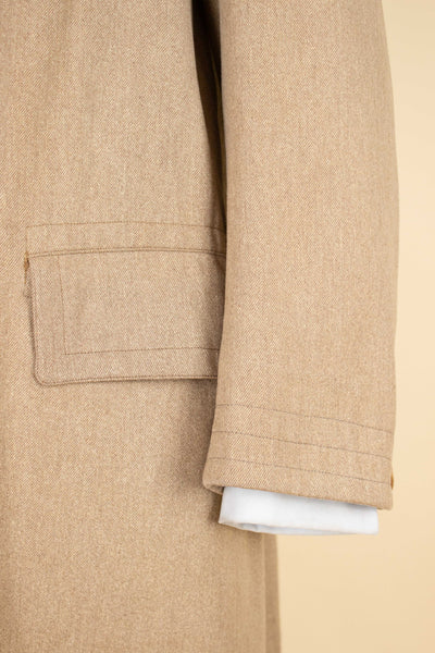 SWEDISH 1910S/1920S LIGHT BROWN LIGHTWEIGHT SINGLE BREASTED OVERCOAT. SIZE CA EU 48
