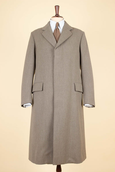 SWEDISH 1920S LIGHT BROWN SINGLE BREASTED BESP0KE OVERCOAT WITH CONCEALED BUTTON FRONT. SIZE CA EU 46