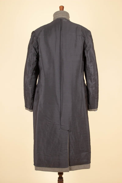 SWEDISH 1920S LIGHT BROWN SINGLE BREASTED BESP0KE OVERCOAT WITH CONCEALED BUTTON FRONT. SIZE CA EU 46