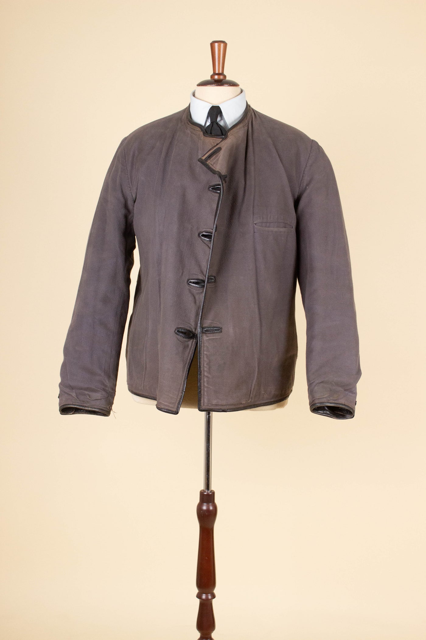SWEDISH 1930S/1940S BLACK GOATSKIN DOUBLE BREASTED JACKET. SIZE CA EU 50