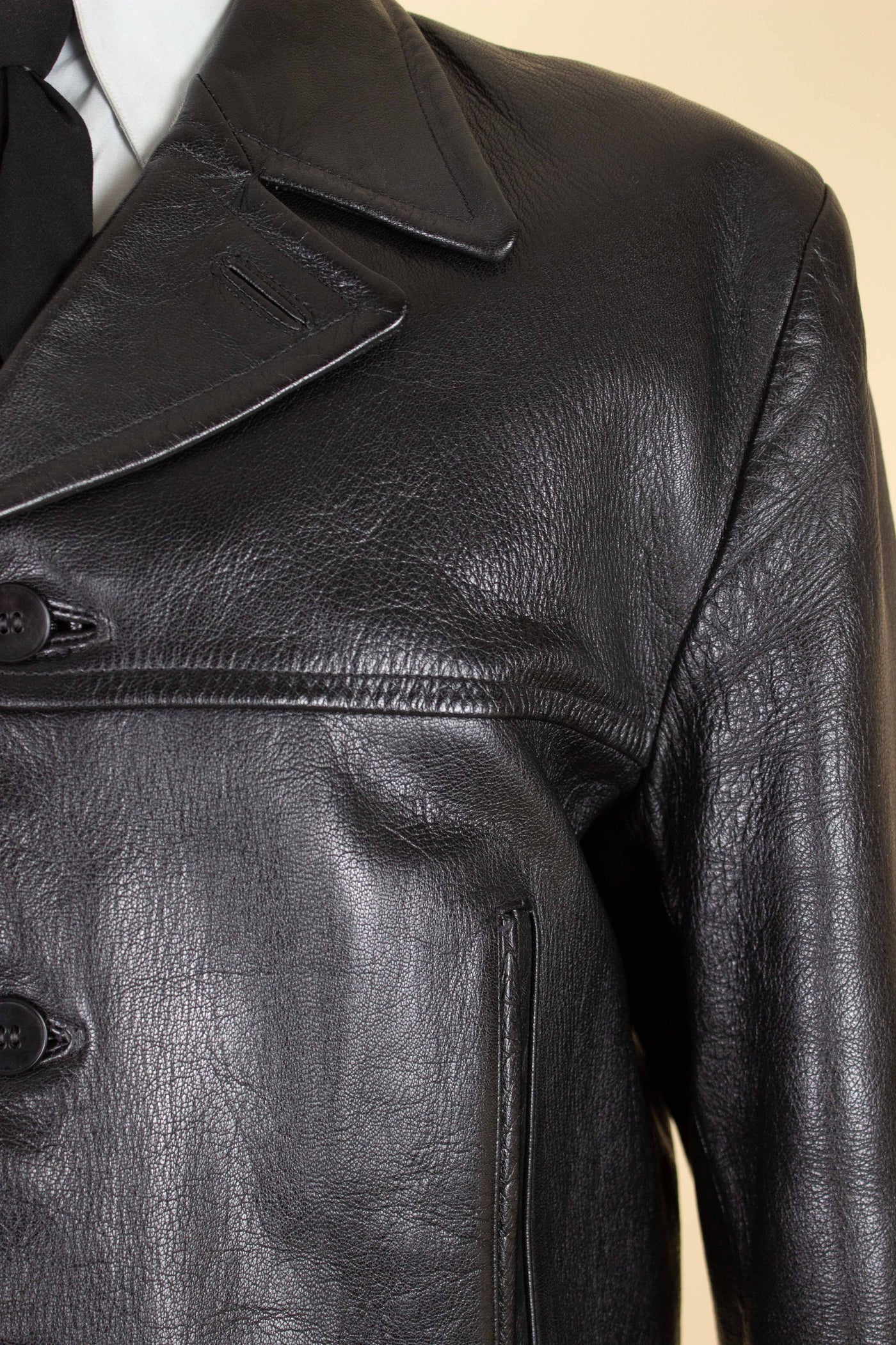 SWEDISH 1950S BLACK GOATSKIN SINGLE BREASTED JACKET BY CALLES SKINNKLÄDER. SIZE CA EU 52-54