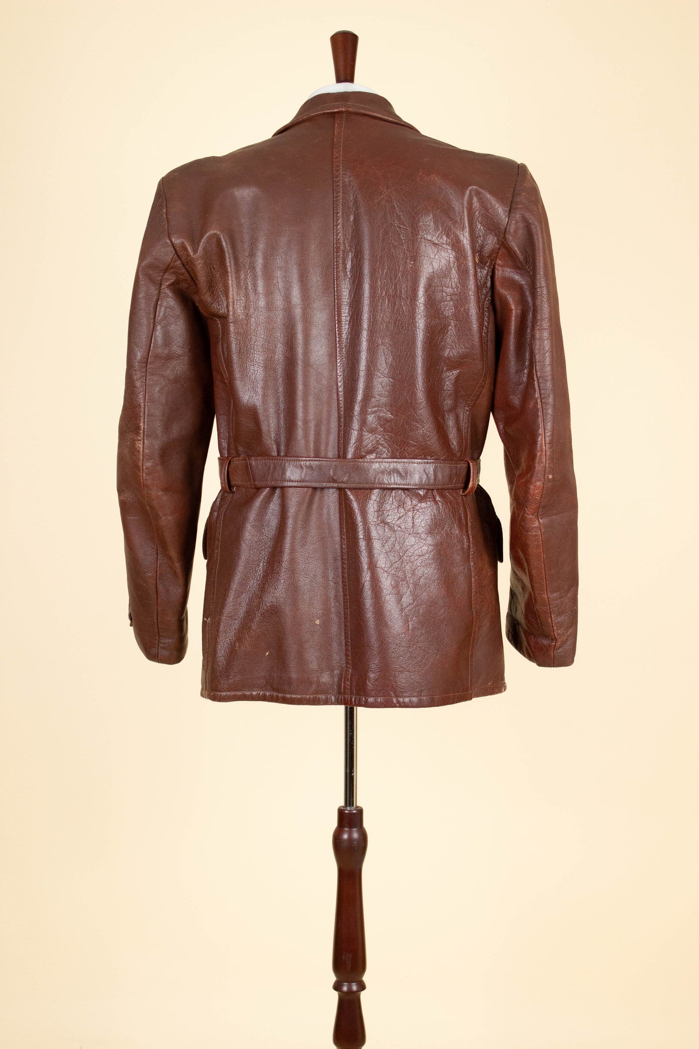 SWEDISH 1930S/1940S BROWN DOUBLE BREASTED GOATSKIN JACKET BY LEANDER LARSSON & CO. SIZE CA EU 52