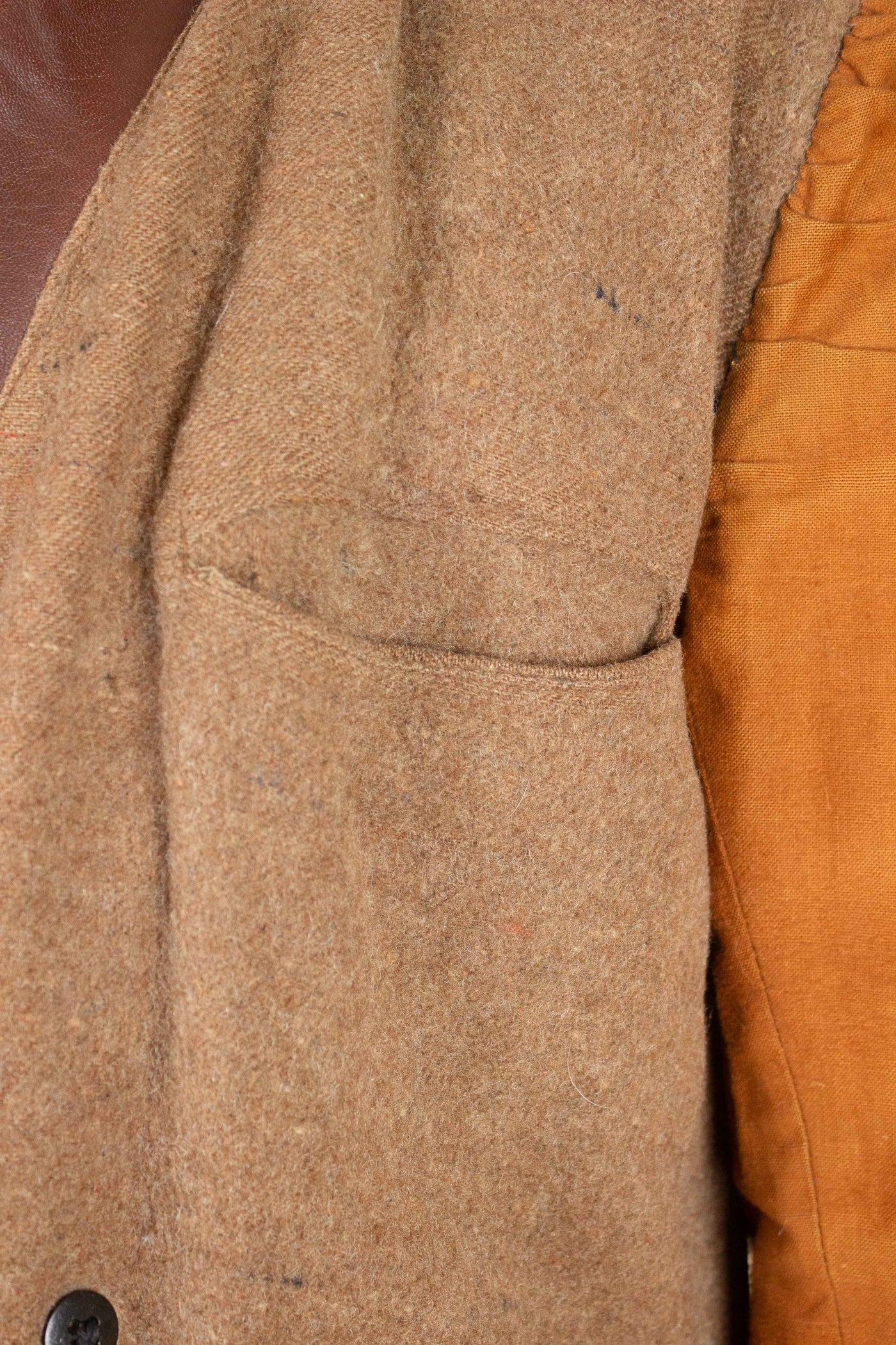 SWEDISH 1930S/1940S BROWN DOUBLE BREASTED GOATSKIN JACKET BY LEANDER LARSSON & CO. SIZE CA EU 52