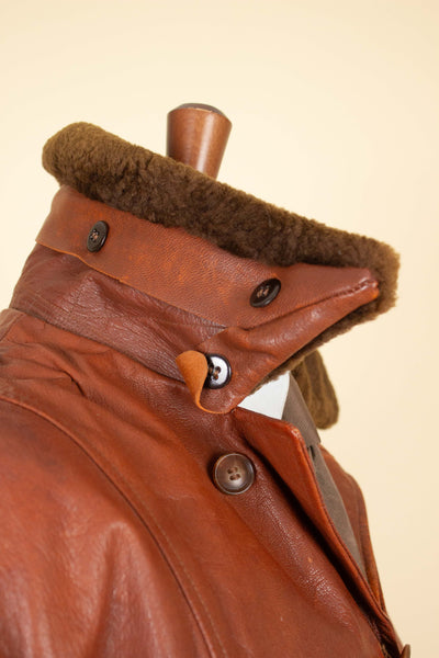 SWEDISH 1940S/1950S BROWN GOATSKIN JACKET WITH DETACHABLE FUR COLLAR. SIZE CA EU 54