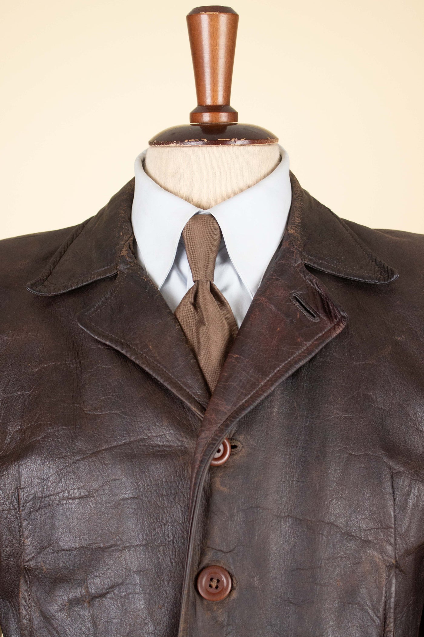 SWEDISH 1930S BROWN GOATSKIN SINGLE BREASTED JACKET. SIZE CA EU 44