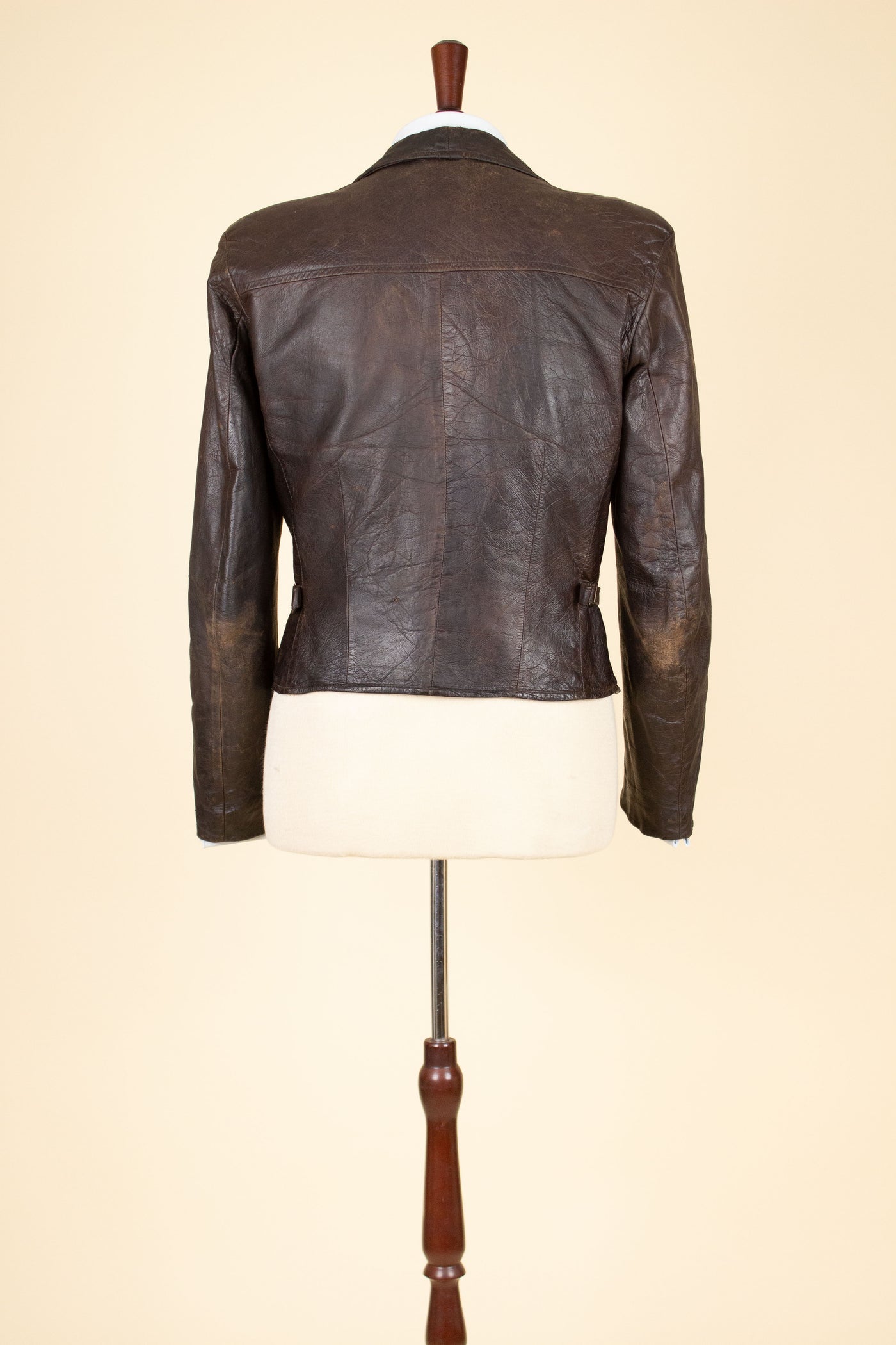 SWEDISH 1930S BROWN GOATSKIN SINGLE BREASTED JACKET. SIZE CA EU 44