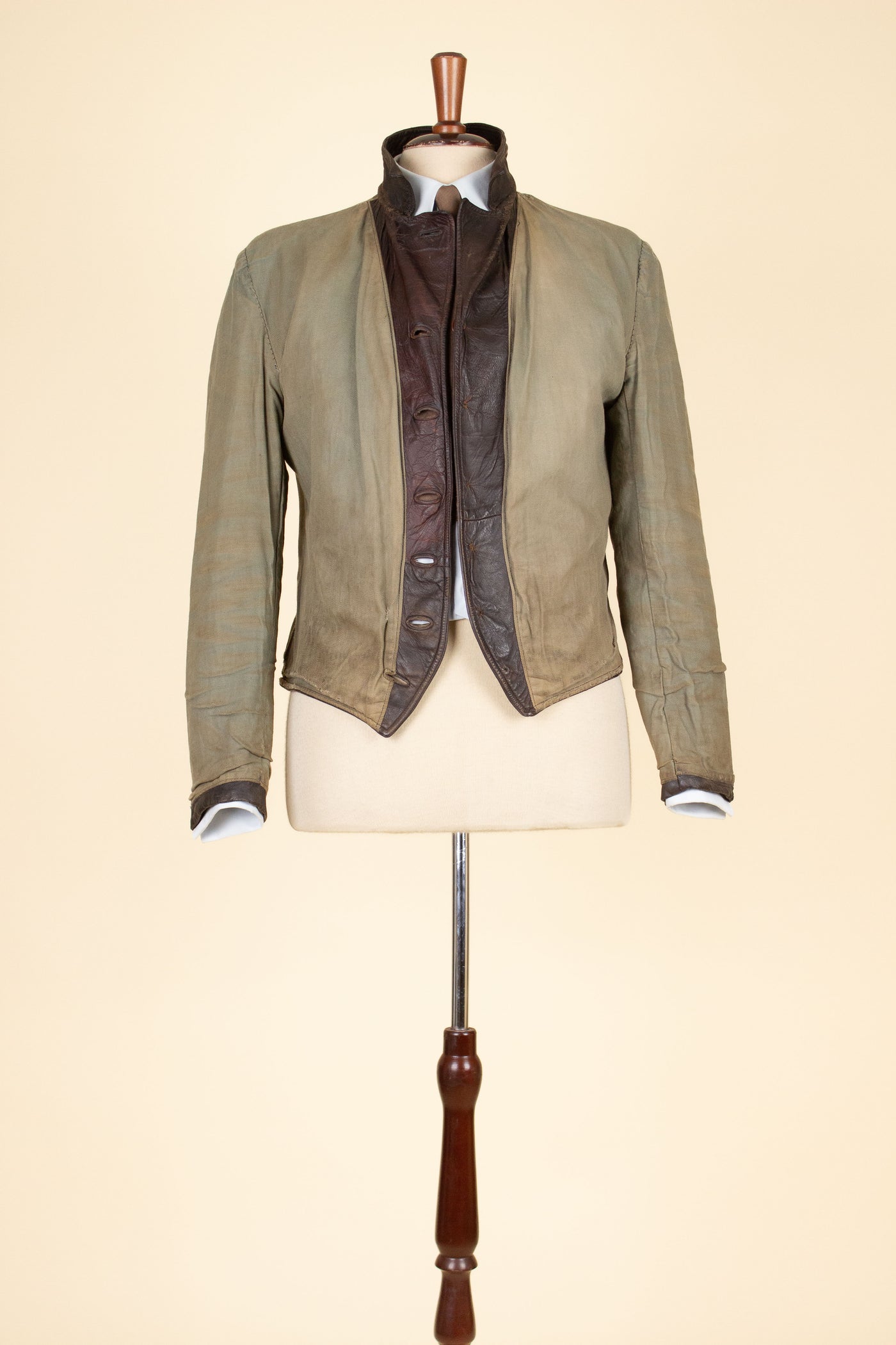 SWEDISH 1930S BROWN GOATSKIN SINGLE BREASTED JACKET. SIZE CA EU 44