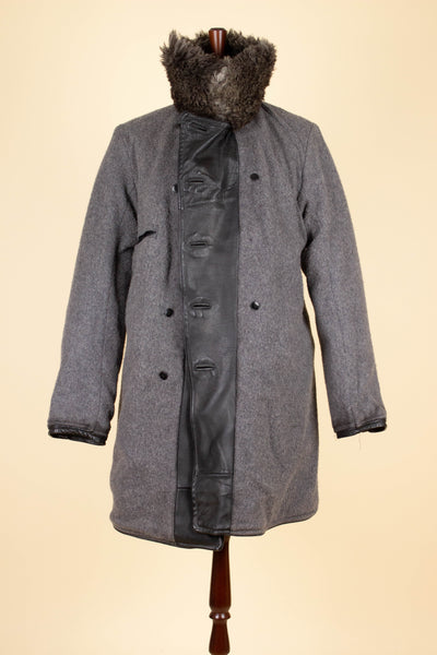 SWEDISH 1940S/1950S BLACK DOUBLE BREASTED GOATSKIN JACKET WITH FUR COLLAR. SIZE CA EU 46 LONG