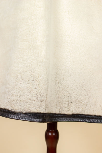 SWEDISH 1950S/1960S BLACK GOATSKIN JACKET WITH WHITE SHEARLING LINING. SIZE CA EU 50