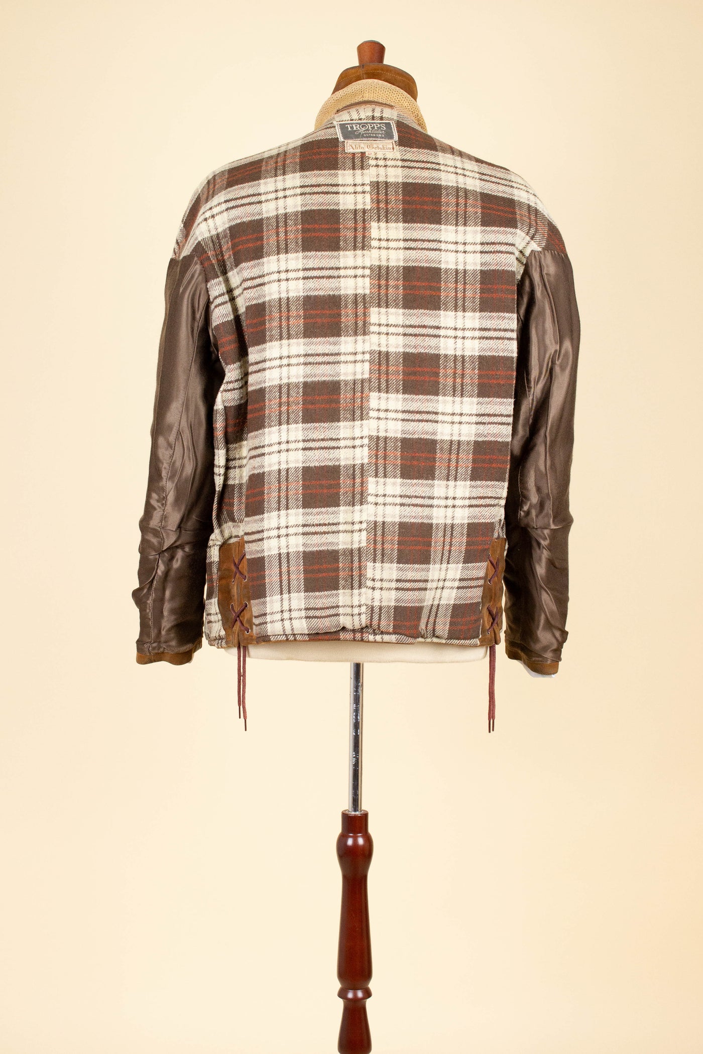 SWEDISH 1950S LIGHT BROWN GOATSKIN SUEDE JACKET. SIZE CA EU 48