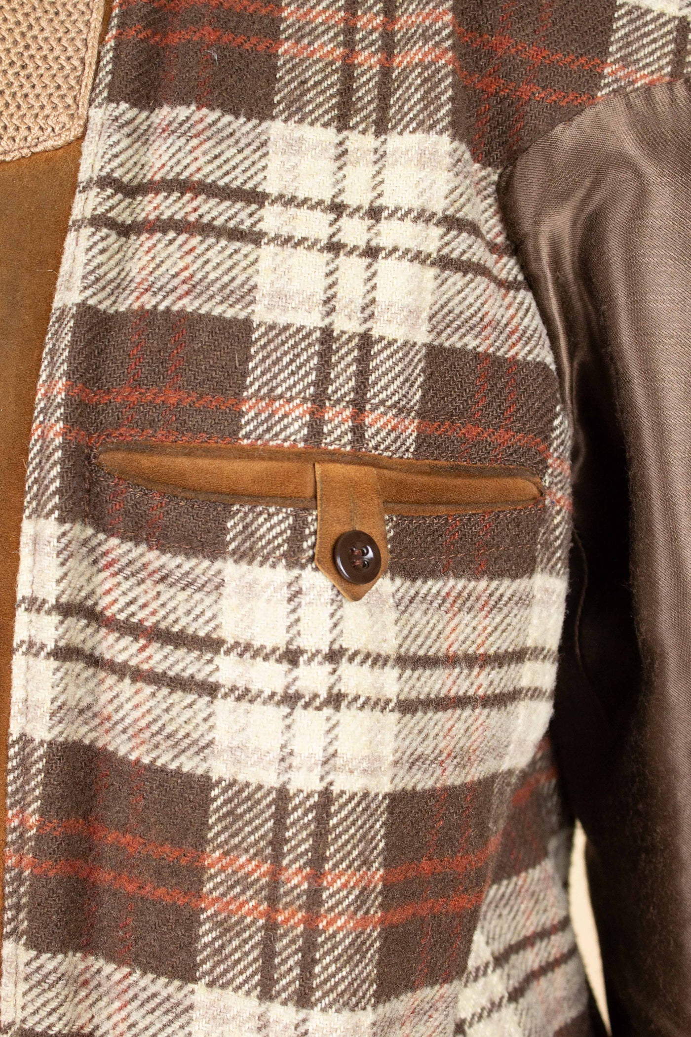 SWEDISH 1950S LIGHT BROWN GOATSKIN SUEDE JACKET. SIZE CA EU 48