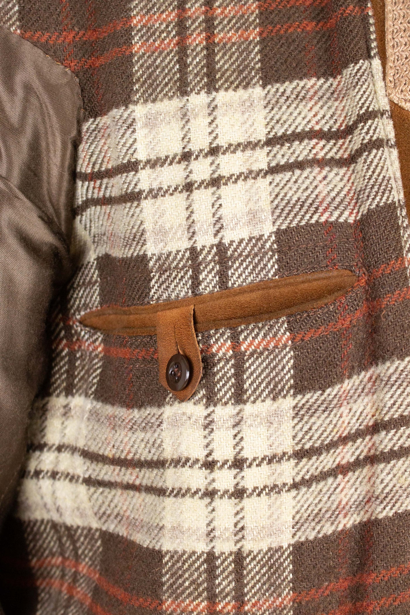 SWEDISH 1950S LIGHT BROWN GOATSKIN SUEDE JACKET. SIZE CA EU 48