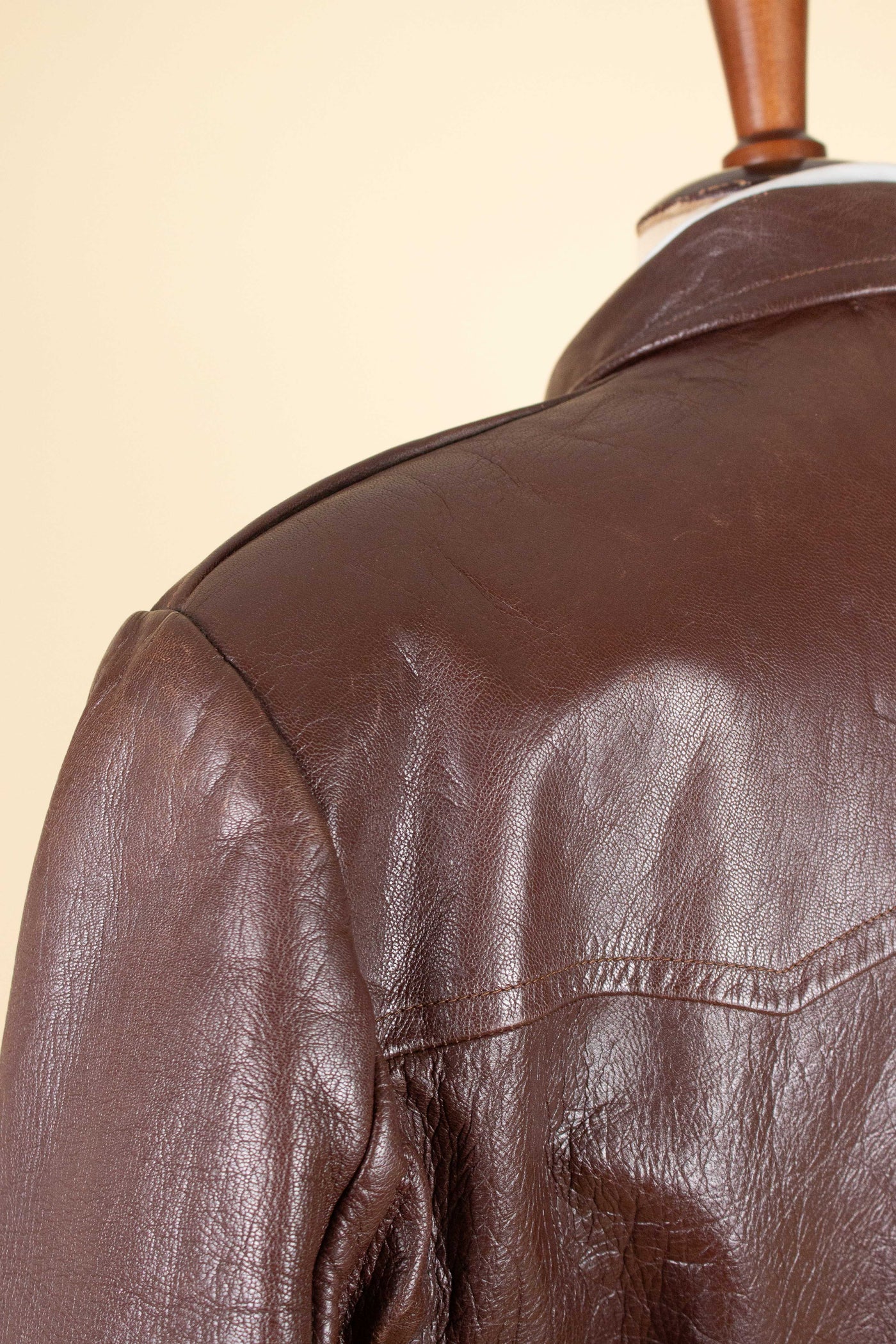 SWEDISH 1940S BROWN DOUBLE BREASTED BELTED GOATSKIN JACKET. SIZE CA EU 56