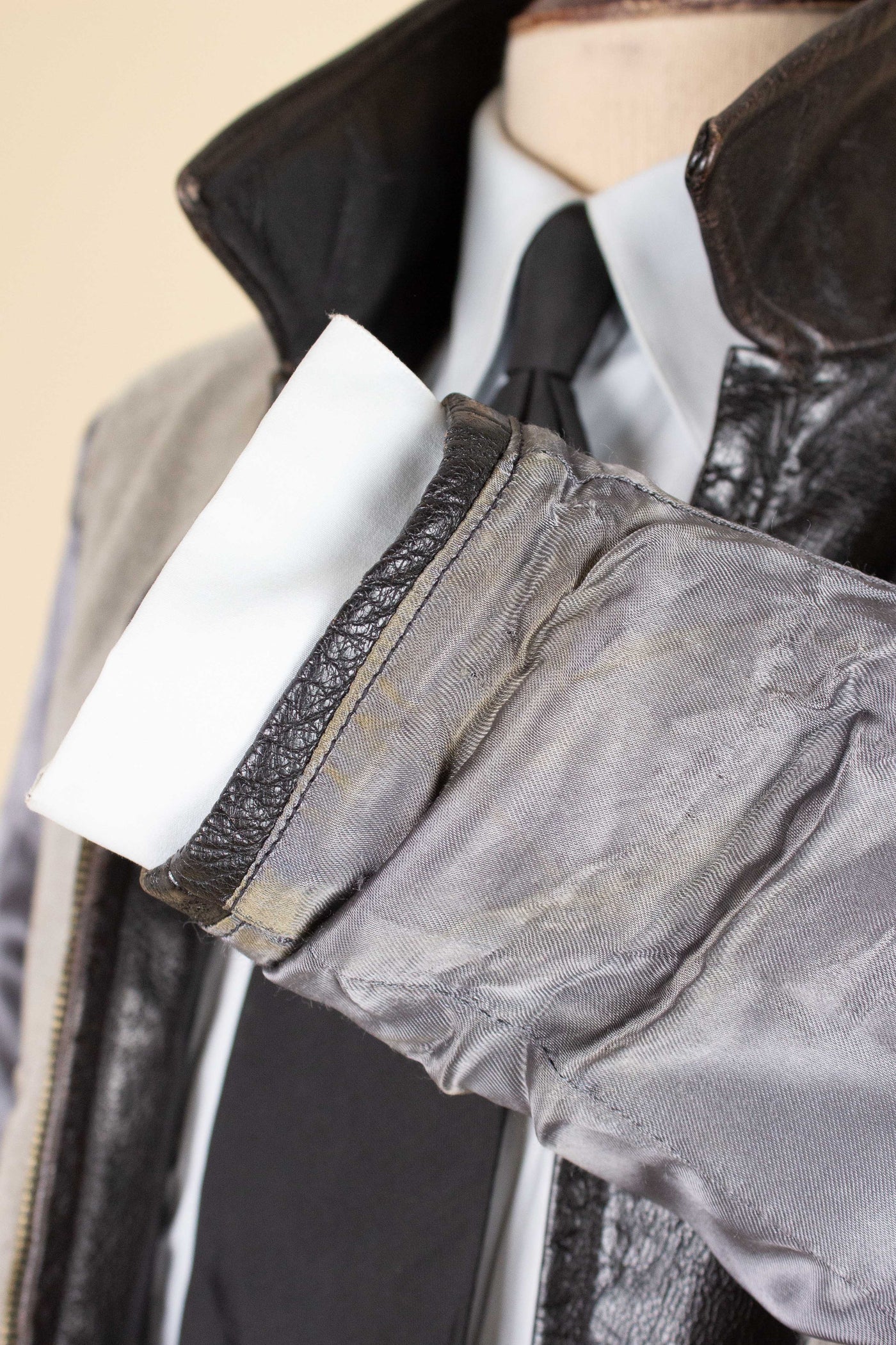 SWEDISH 1950S DARK BROWN GOATSKIN JACKET. SIZE CA EU 46