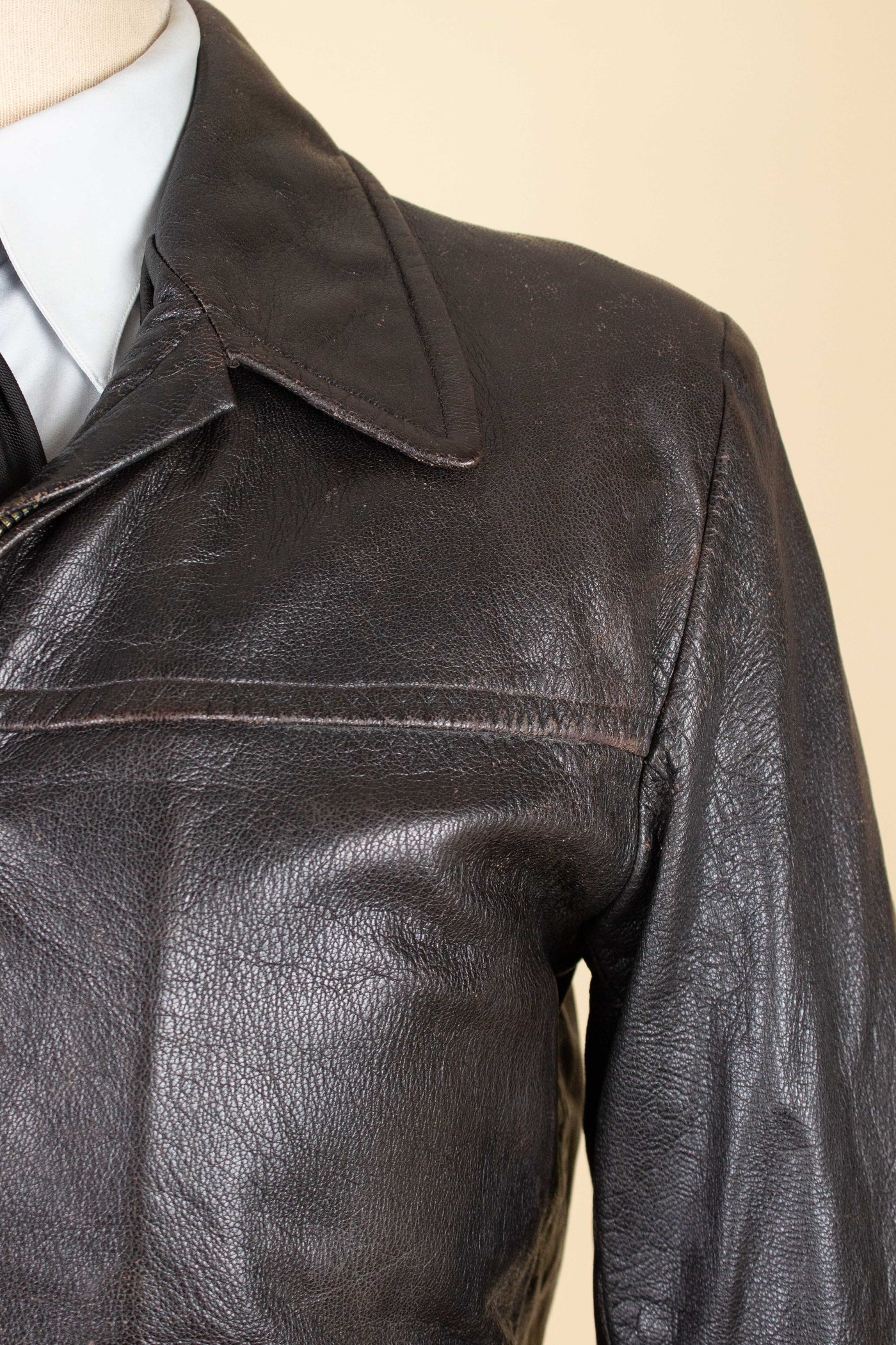 SWEDISH 1950S DARK BROWN GOATSKIN JACKET. SIZE CA EU 46