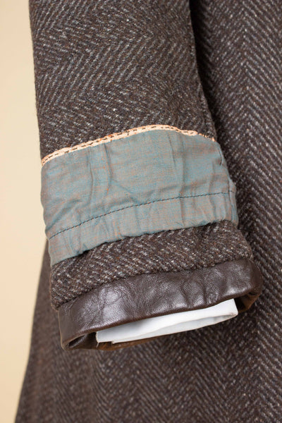 SWEDISH 1930S BROWN DOUBLE BREASTED NAPPA GOATSKIN JACKET. SIZE CA EU 48