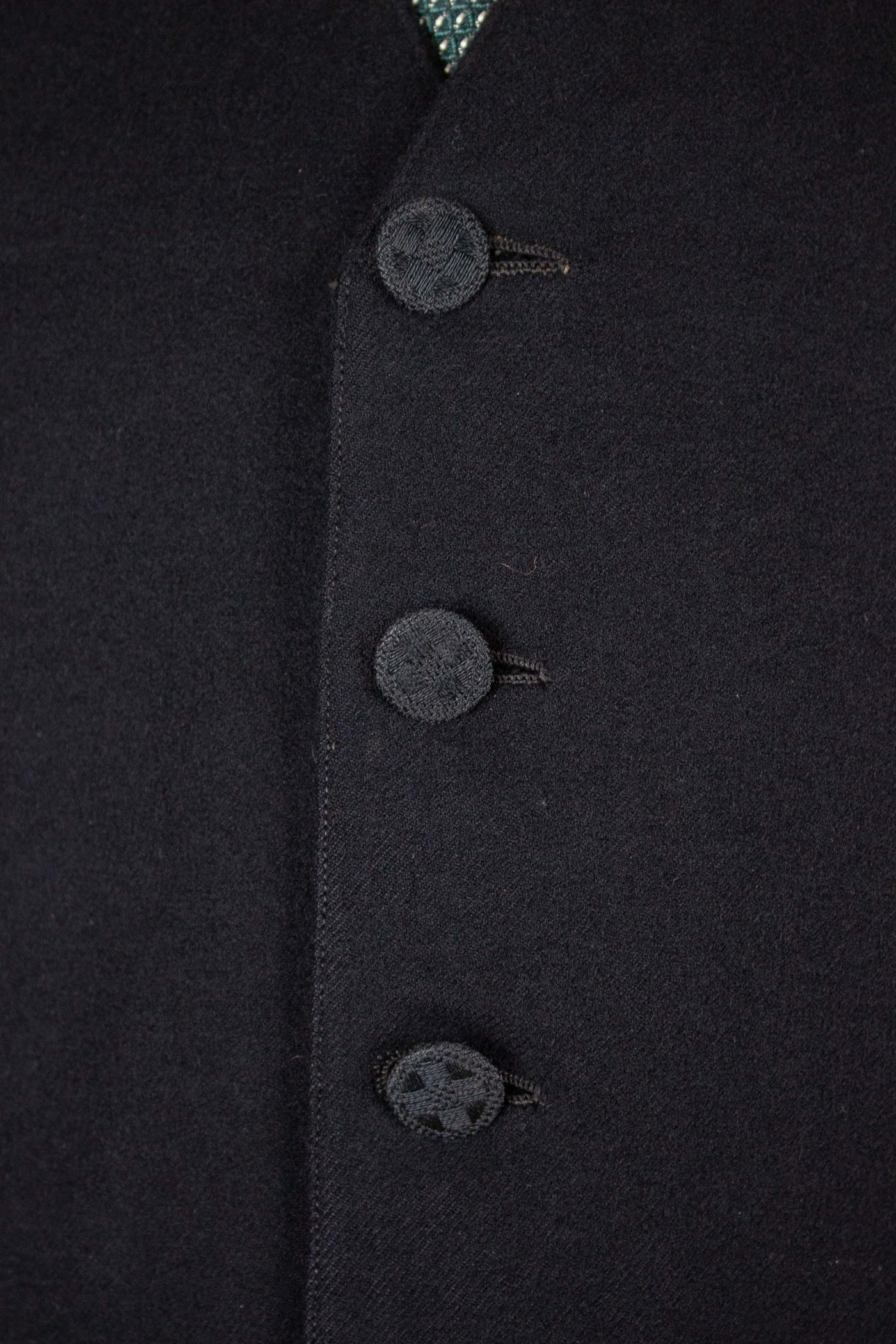 SWEDISH 1900S/1910S BLACK WAISTCOAT WITH COVERED BUTTONS. SIZE EU 50-52